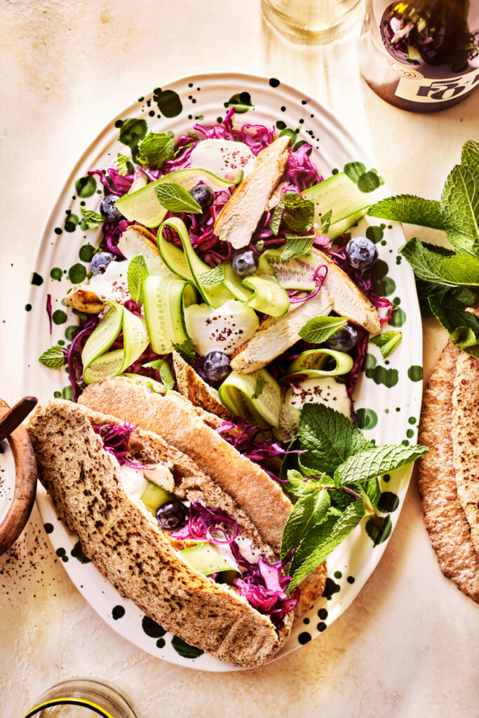 rodekoolsalade met blauwe bessen