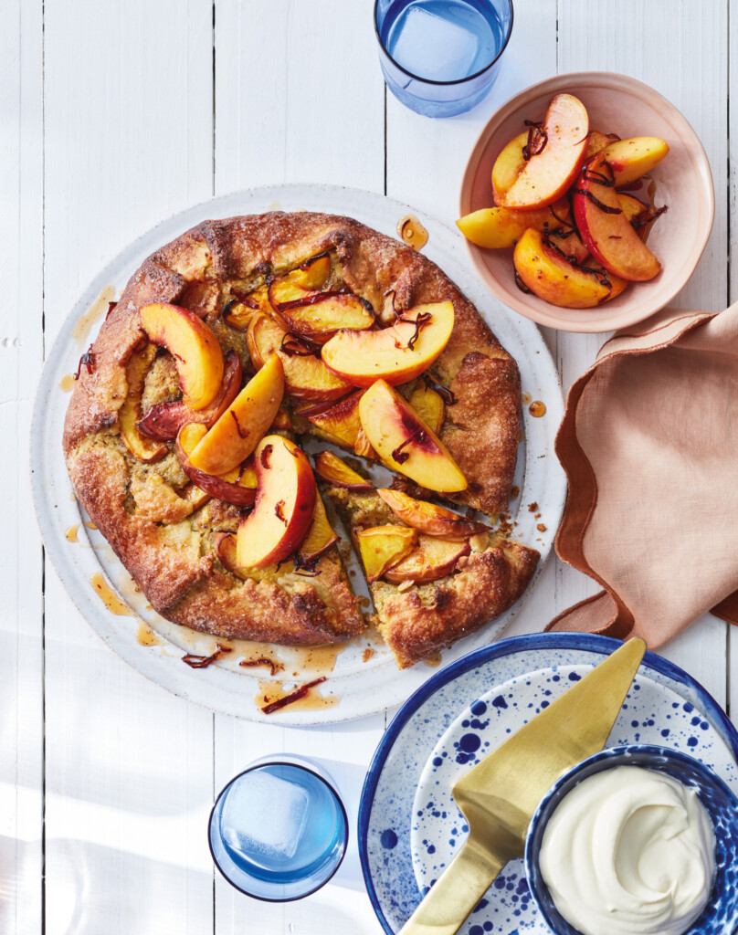 Receptfoto van steenfruit! Deze 24 taarten lenen zich perfect voor perziken, abrikozen en kersen