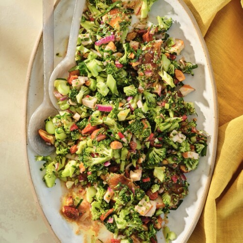 CONFETTISALADE MET SINAASAPPEL-KOMIJNDRESSING