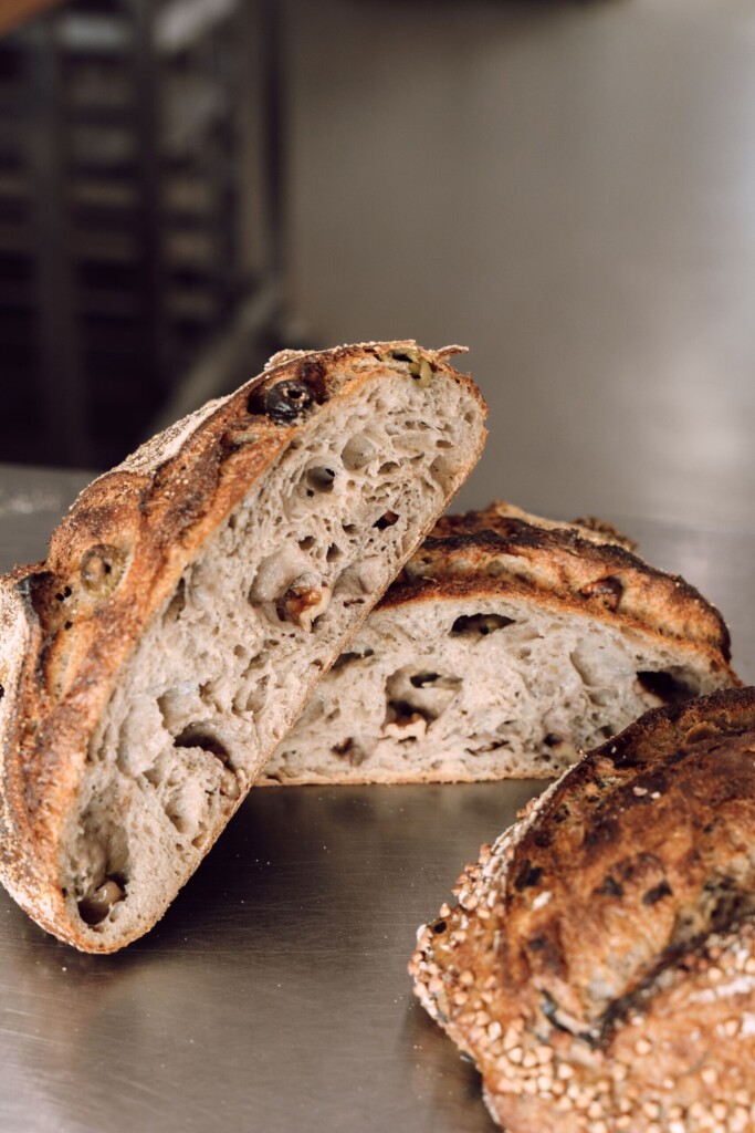 olijvenbrood met walnoten van Fort Negen