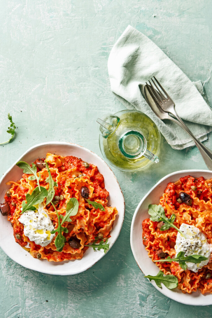 mafaldine met creamy paprikasaus en burrata