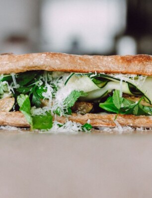 dé Fort Negen sandwich met geroosterde courgette
