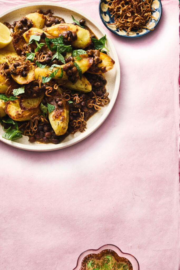 chana batata (aardappels in kruidige kikkererwtensaus)