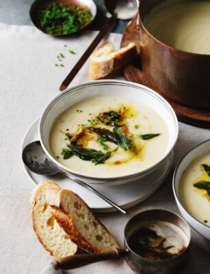 aardpeer-velouté met kastanje & beurre noisette