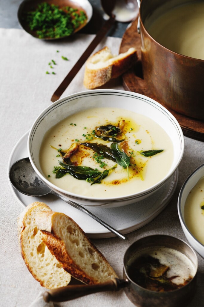 aardpeer-velouté met kastanje & beurre noisette