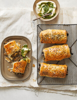 paddenstoelrolletjes met pesto-room