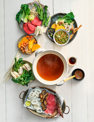 Aziatische hotpot op basis van vegan groentebouillon
