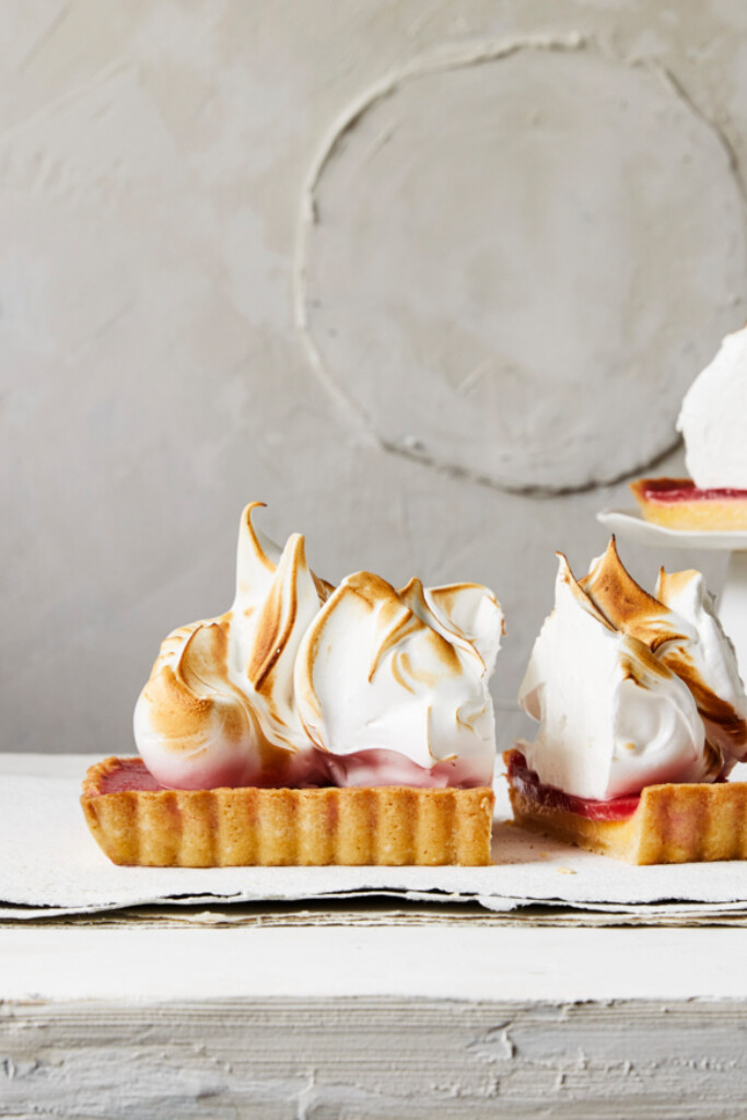 passiefruit-frambozentaart met meringue