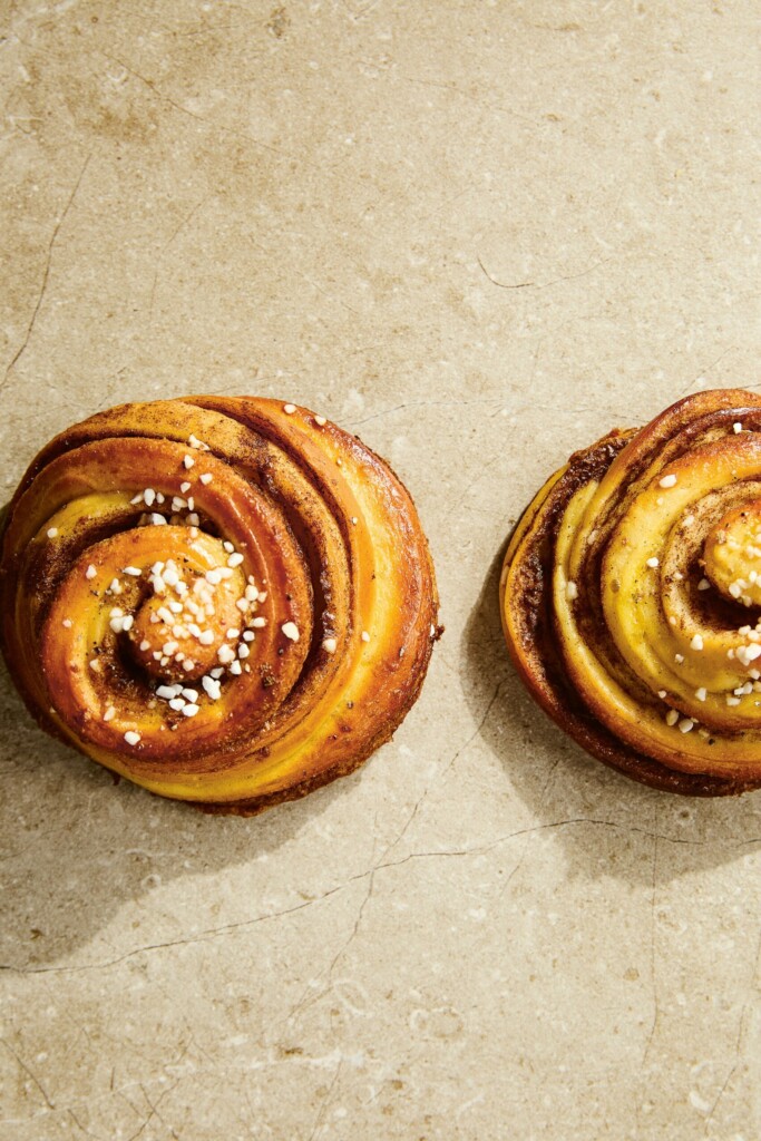 Scandinavische cinnamon buns van Louise Hurst
