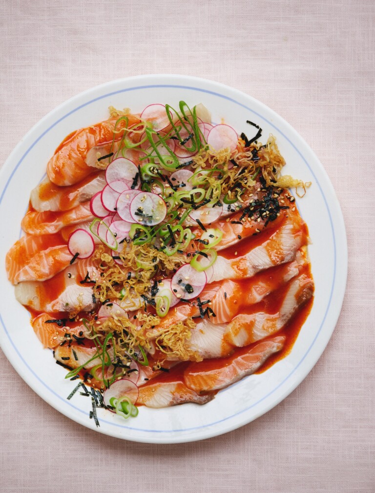 rauwe vis met gochujang-dressing