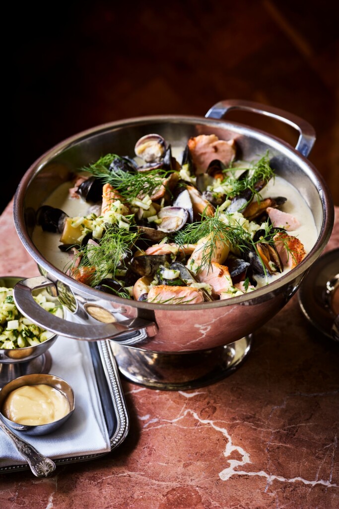 vispotje met zalm, mosselen & aioli