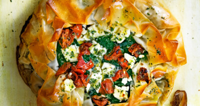 spinazietaart met dadels en feta