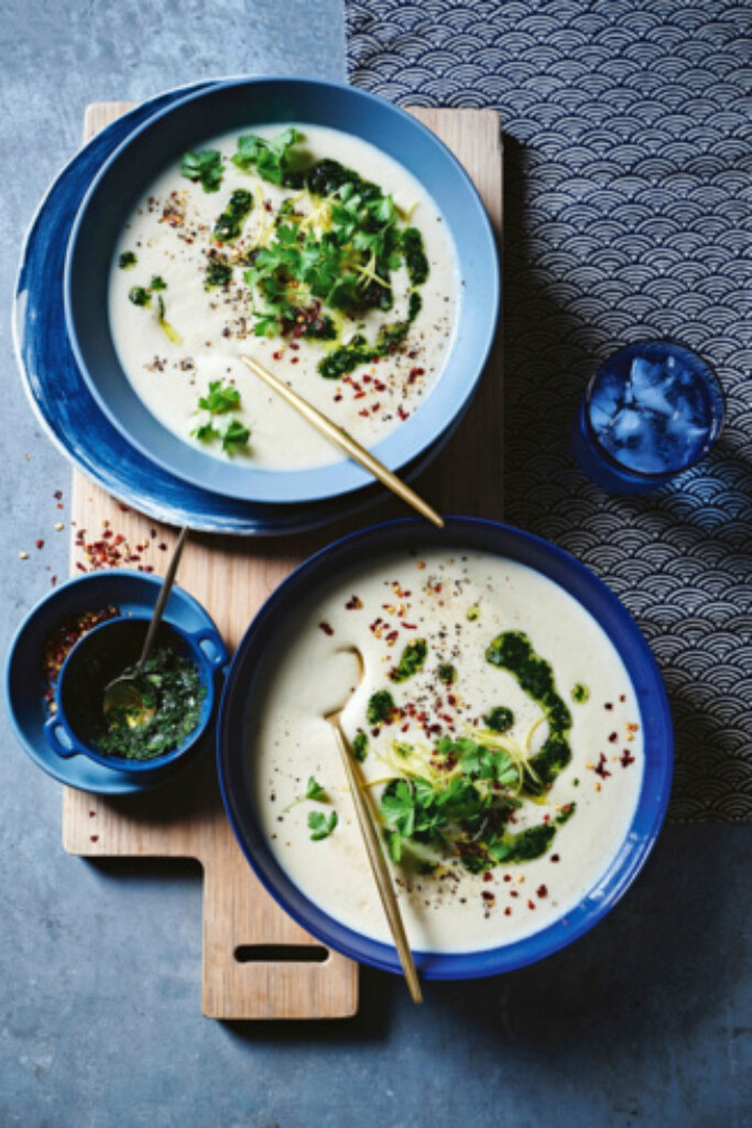 bloemkoolsoep met Parmezaanse kaas en gremolata