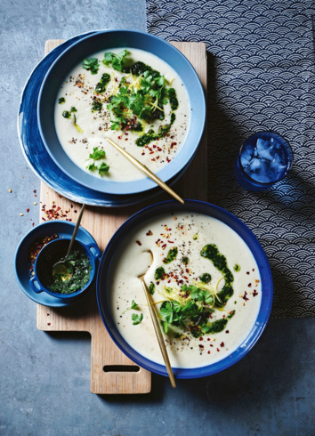 Bloemkoolsoep met Parmezaanse kaas