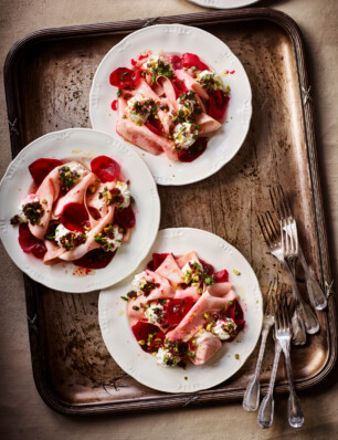 mortadella-carpaccio met cranberry-gremolata en ricotta