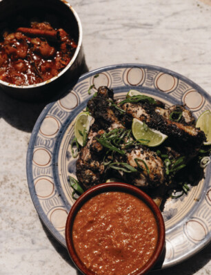 jerk chicken uit Vuur, het nieuwe kookboek van Douwe Bob