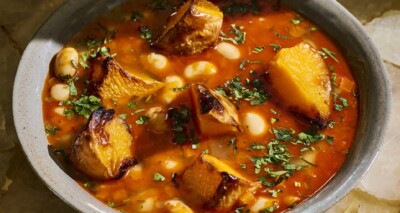 boterbonen-pompoensoep met ‘nduja en pecorino van Bloeme Burema