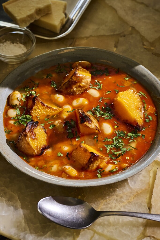 boterbonen-pompoensoep met ‘nduja en pecorino van Bloeme Burema