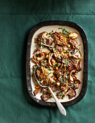 crunchy aardpeer uit de oven met paddenstoelen & chimichurri