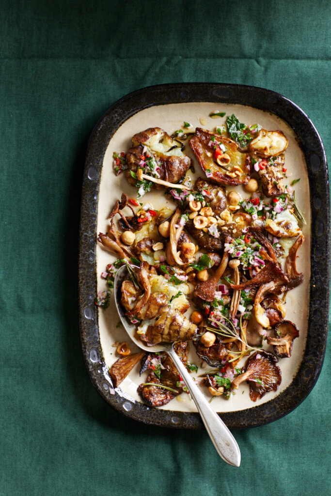 crunchy aardpeer uit de oven met paddenstoelen & chimichurri