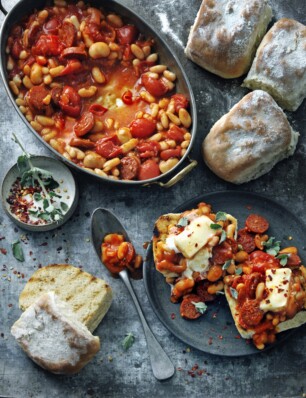 bonen met chorizo van Yvette van Boven