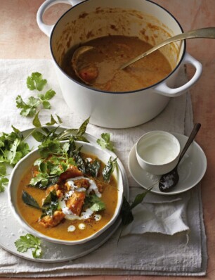 kruidige pompoen-linzensoep