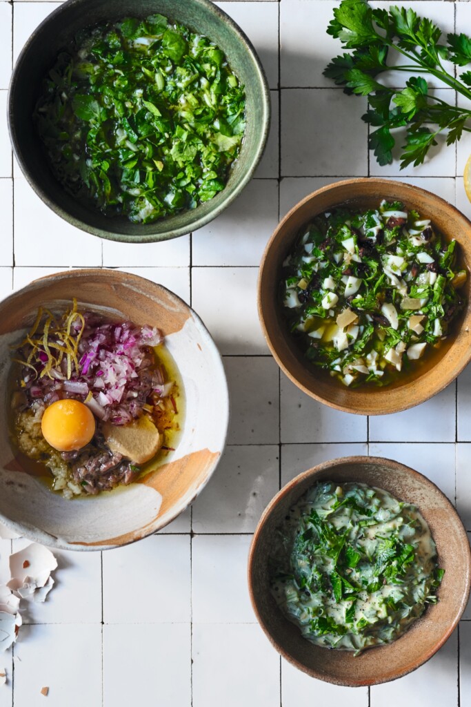 sauzen met hardgekookt ei uit het boek Ei!