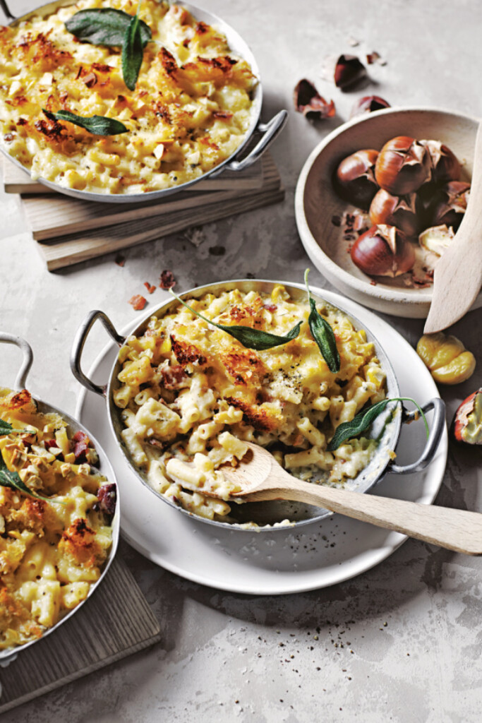 mac ’n cheese met spek, kastanje en salie