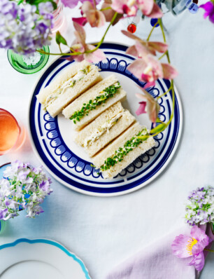 kipsandwiches met dragon en pekelcitroen