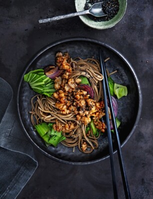 sobanoedels met hoisinkipgehakt