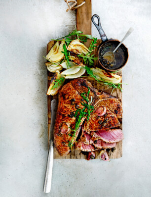 bistecca alla fiorentina (Florentijnse biefstuk) met dragon-kappertjesboter