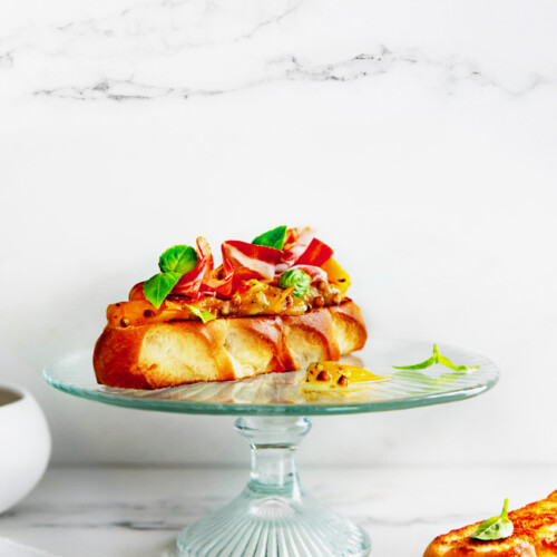 Brioche met tomatenchutney