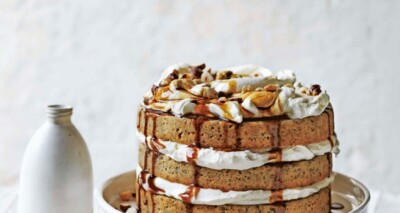 hazelnoottaart met geklopte ricotta & mokka-karamel