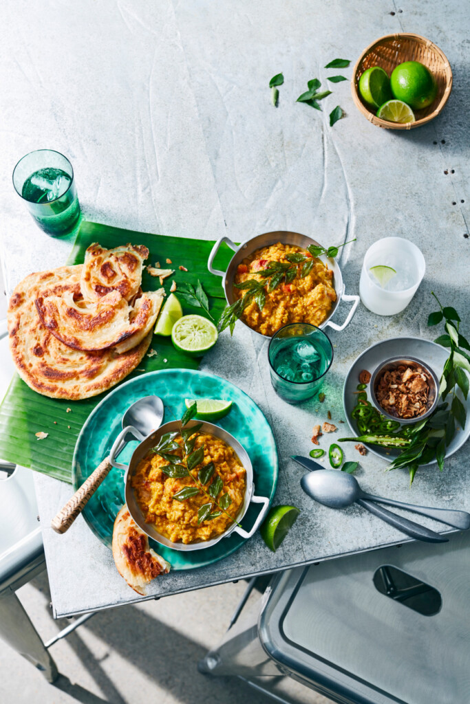 roti canai met spliterwtencurry