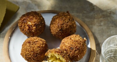 pallotte di cacio e pepe ‘kaas en peper’-balletjes van Toscanini