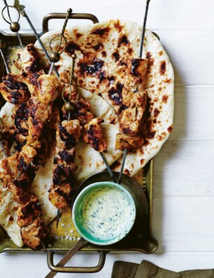 Indiase kipspiesen met munt-yoghurtdressing