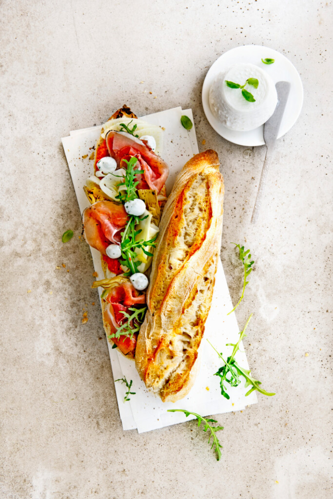 stokbrood met gerookte paprikapesto & truffelprosciutto