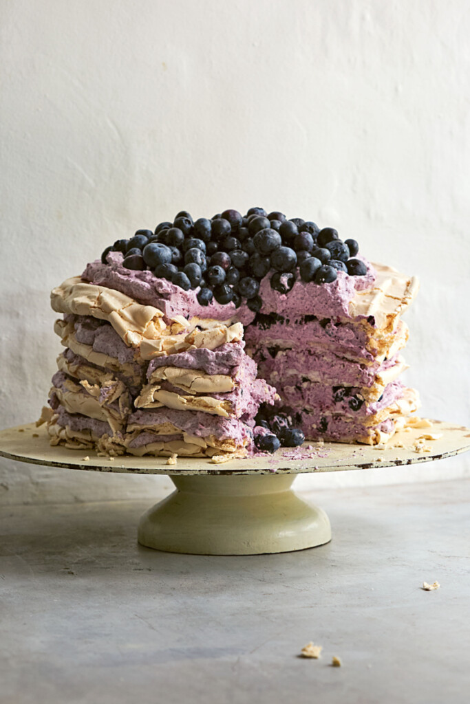 paarse meringue-toren