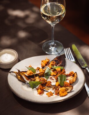aubergine met kappertjes & basilicum van Ottolenghi