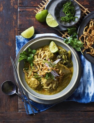 khao soi met kip